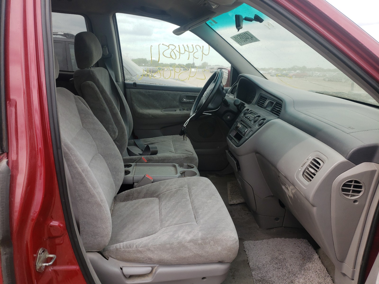 Photo 5 from auction – 2003 HONDA ODYSSEY EX with VIN 5FNRL18663B032082