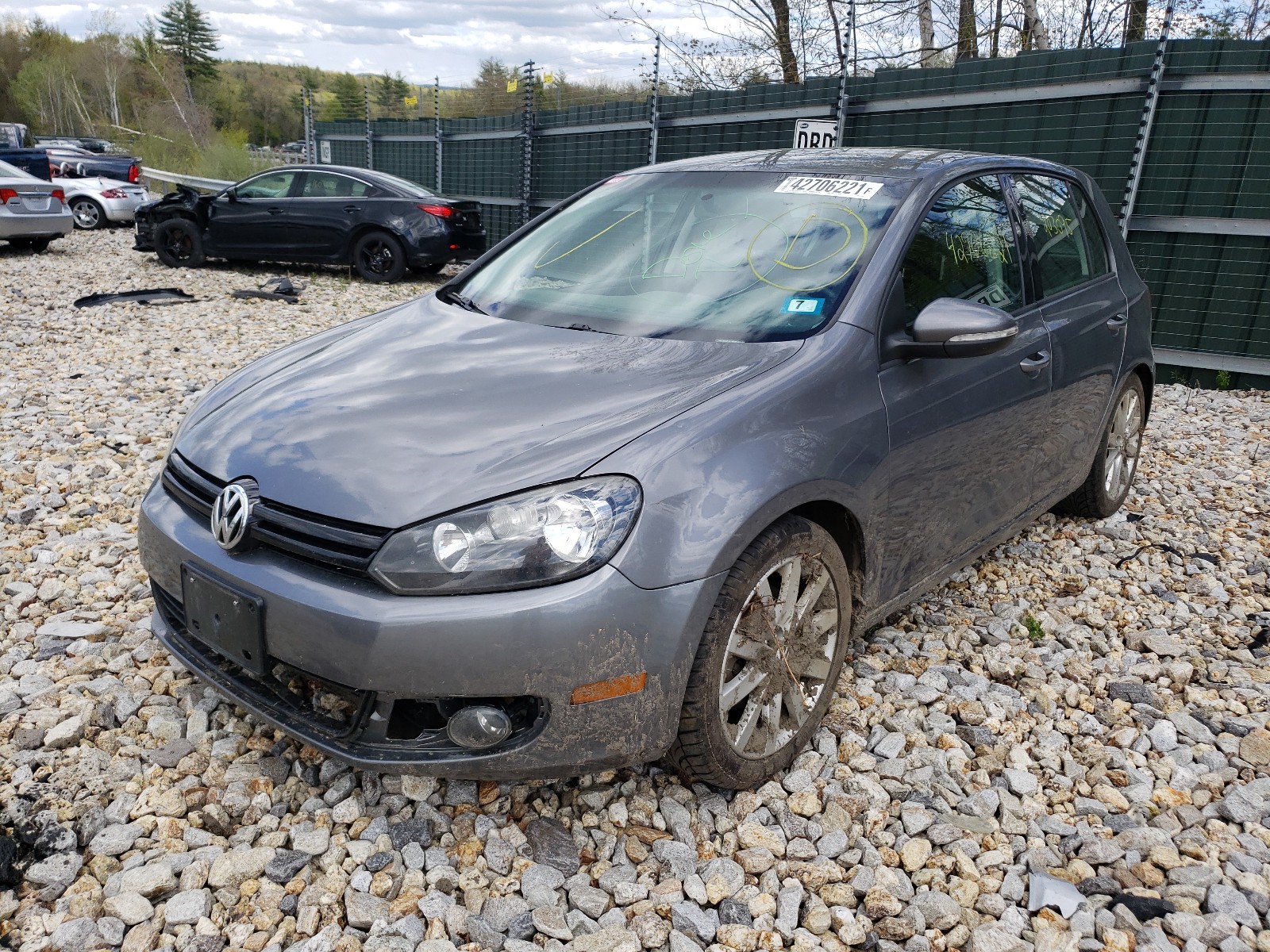 Photo 2 from auction – 2011 VOLKSWAGEN GOLF with VIN WVWNM7AJ8BW122454
