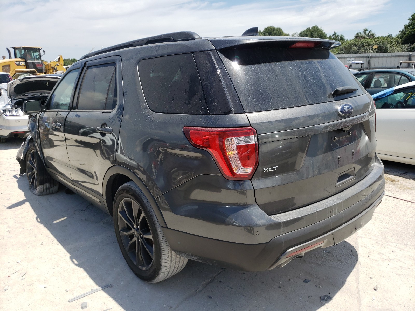 Zdjęcie 3 z aukcji – 2017 FORD EXPLORER X z VIN 1FM5K7D8XHGC88651