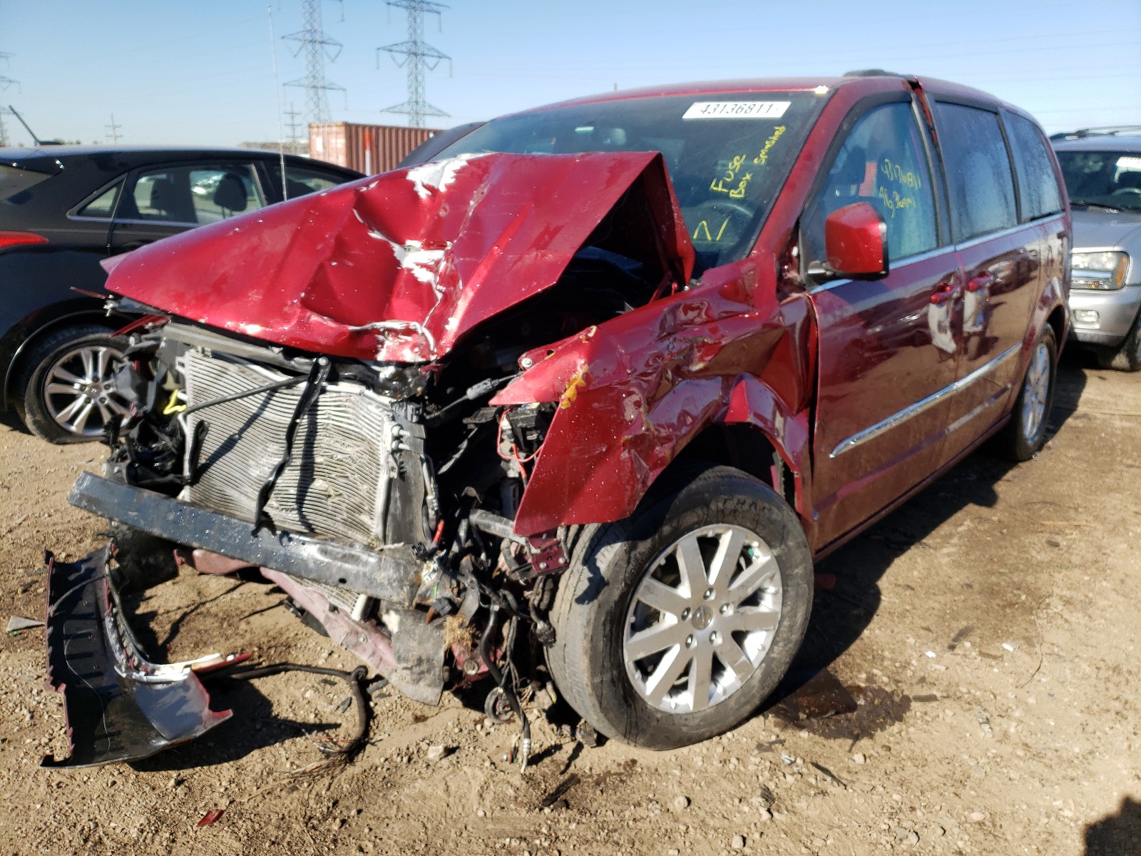 Photo 2 from auction – 2016 CHRYSLER TOWN & COU with VIN 2C4RC1BG7GR239995