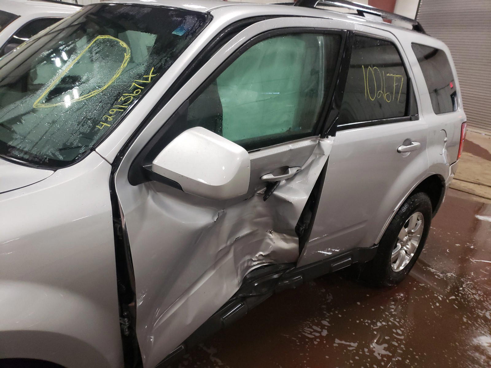 Photo 9 from auction – 2012 FORD ESCAPE LIM with VIN 1FMCU9EG3CKB75312