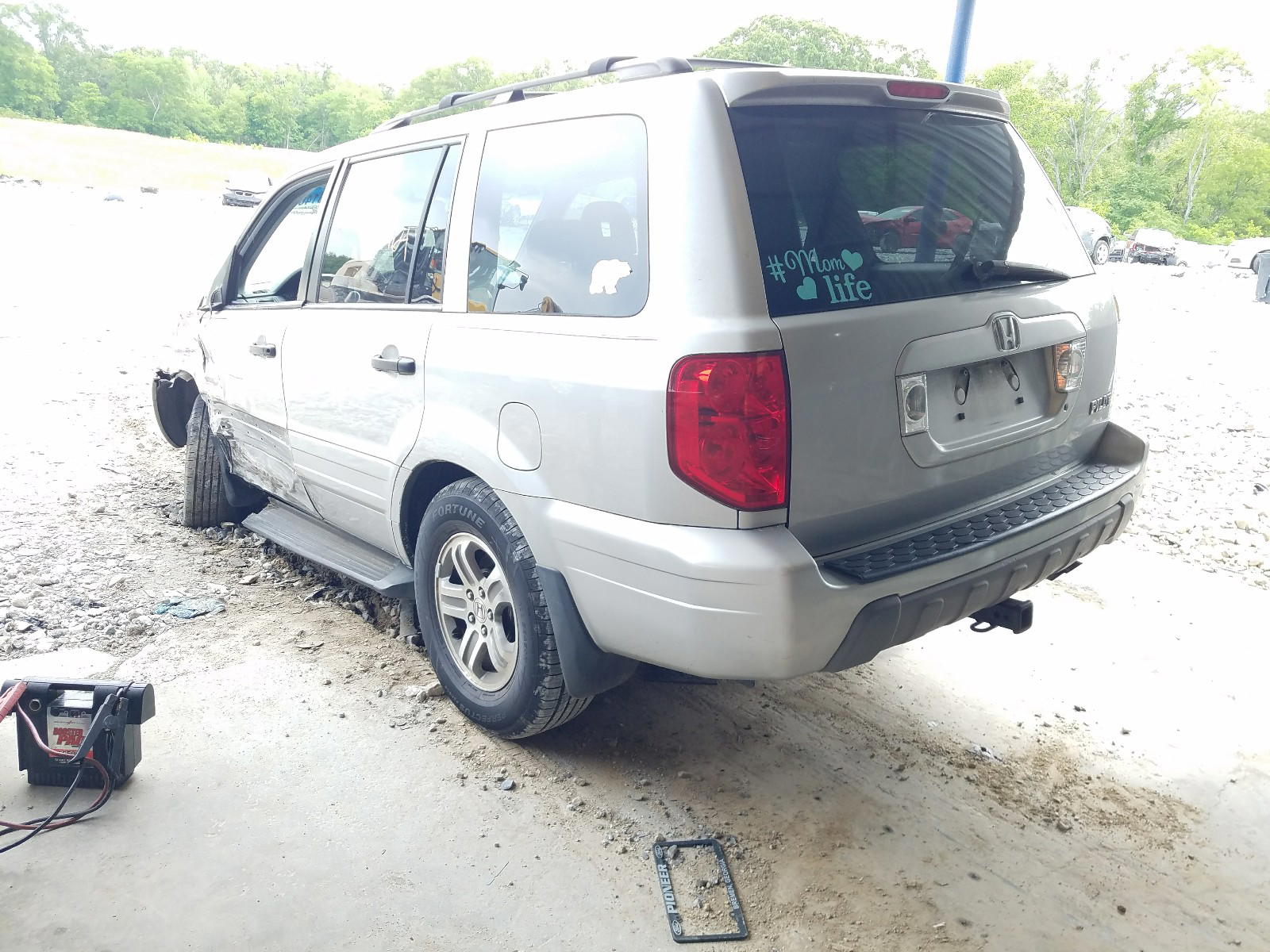 Photo 3 from auction – 2003 HONDA PILOT EXL with VIN 2HKYF18543H506087