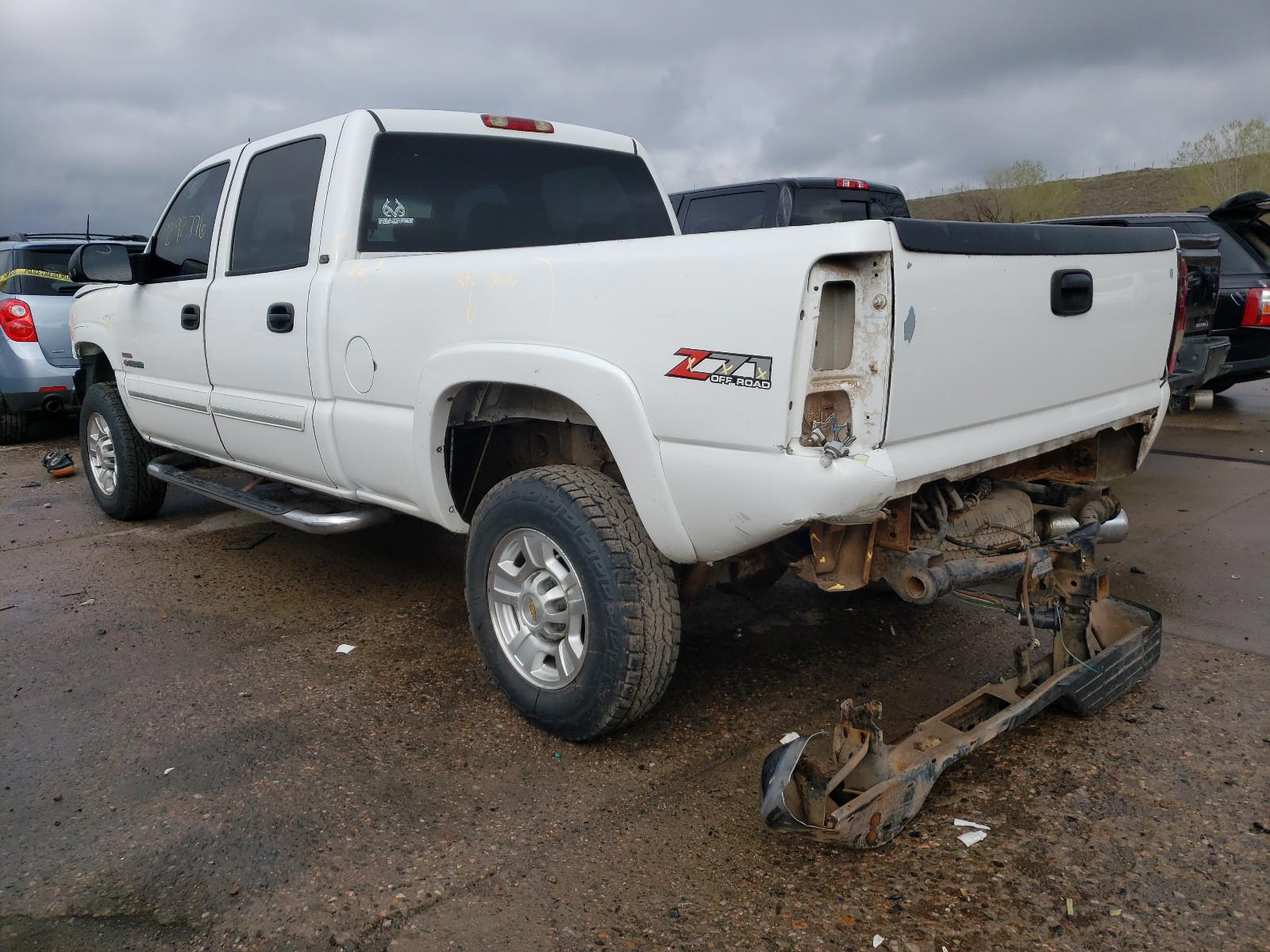Photo 3 from auction – 2004 CHEVROLET SILVERADO with VIN 1GCHK23194F152780
