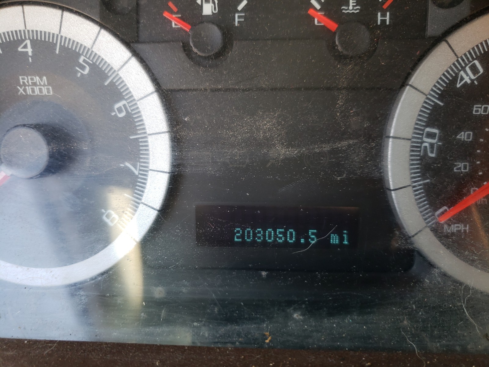 Photo 8 from auction – 2008 FORD ESCAPE XLT with VIN 1FMCU03ZX8KC39711