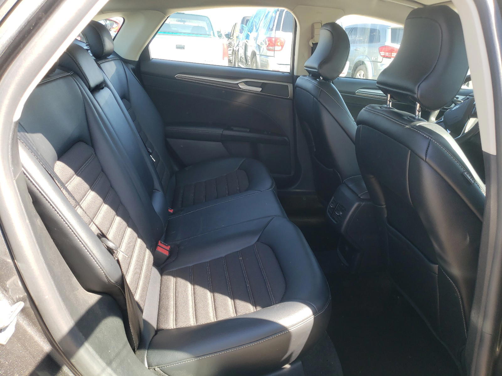 Photo 6 from auction – 2017 FORD FUSION SE with VIN 3FA6P0HD3HR407650