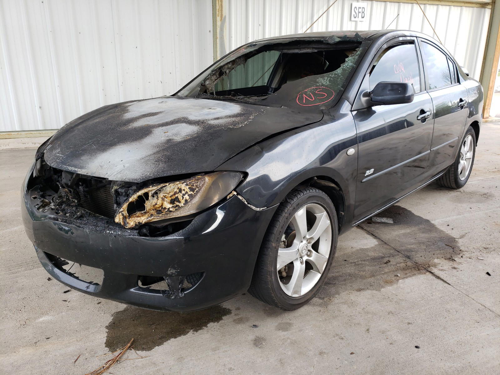 Photo 2 from auction – 2004 MAZDA 3 S with VIN JM1BK323141195330