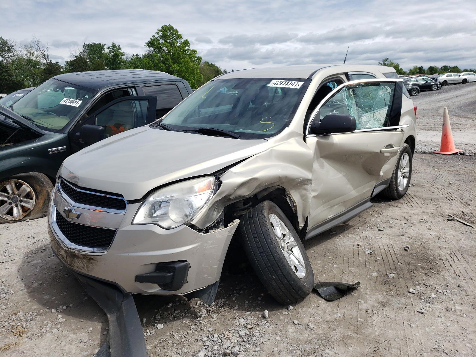 Photo 2 from auction – 2011 CHEVROLET EQUINOX LS with VIN 2CNALBEC4B6452436