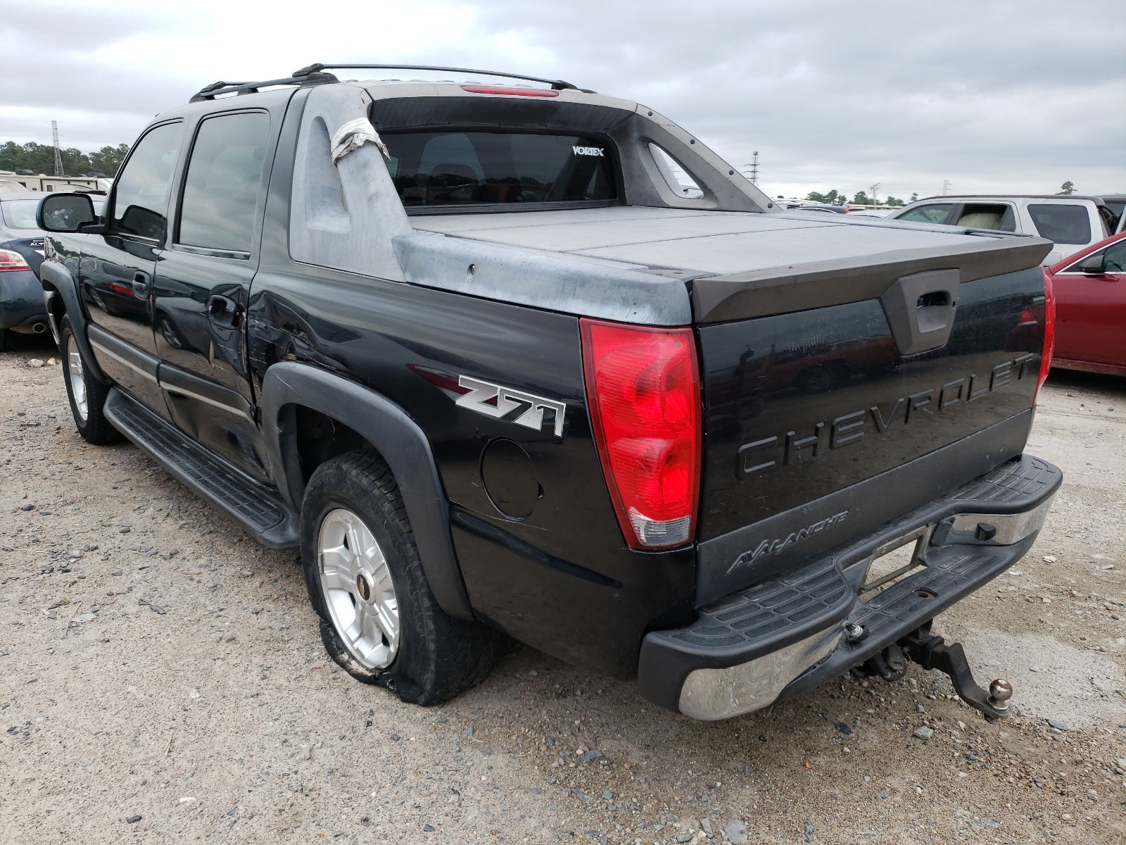 Photo 3 from auction – 2004 CHEVROLET AVALANCHE with VIN 3GNEK12T44G200580