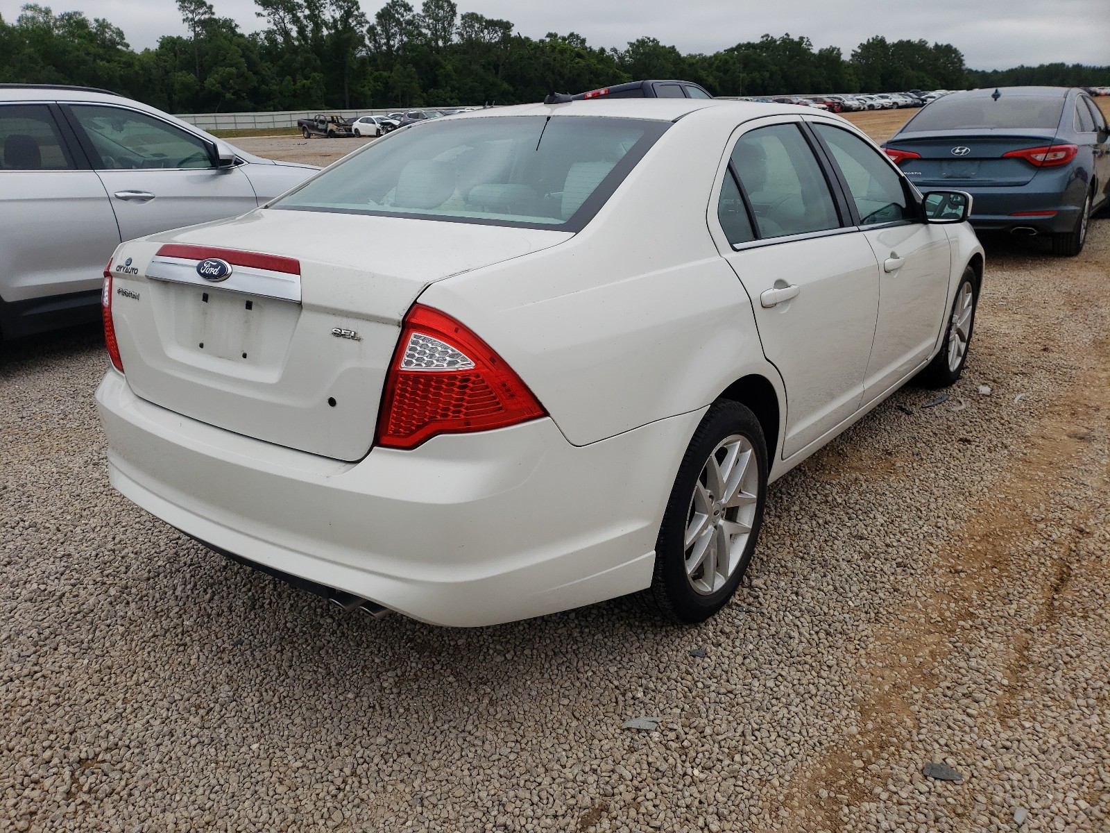Photo 4 from auction – 2011 FORD FUSION SEL with VIN 3FAHP0JA5BR322762