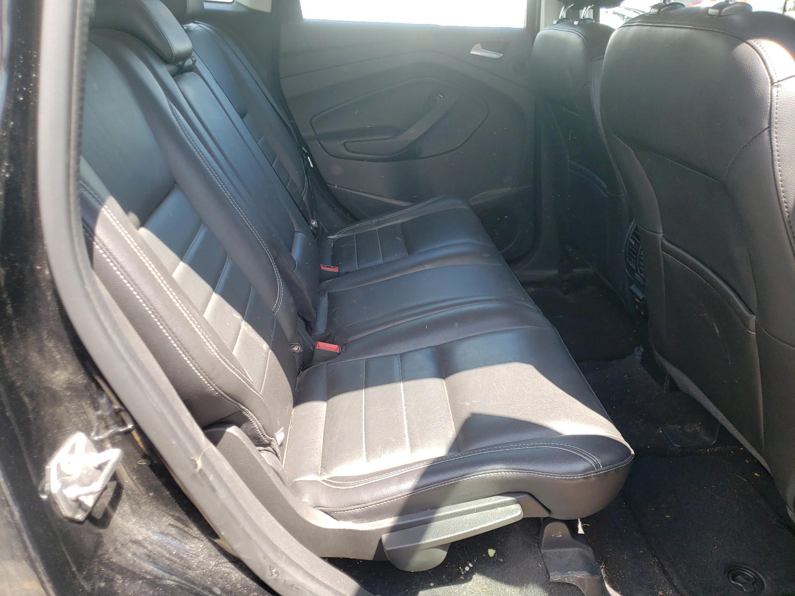 Photo 6 from auction – 2016 FORD C-MAX PREM with VIN 1FADP5CU0GL105189