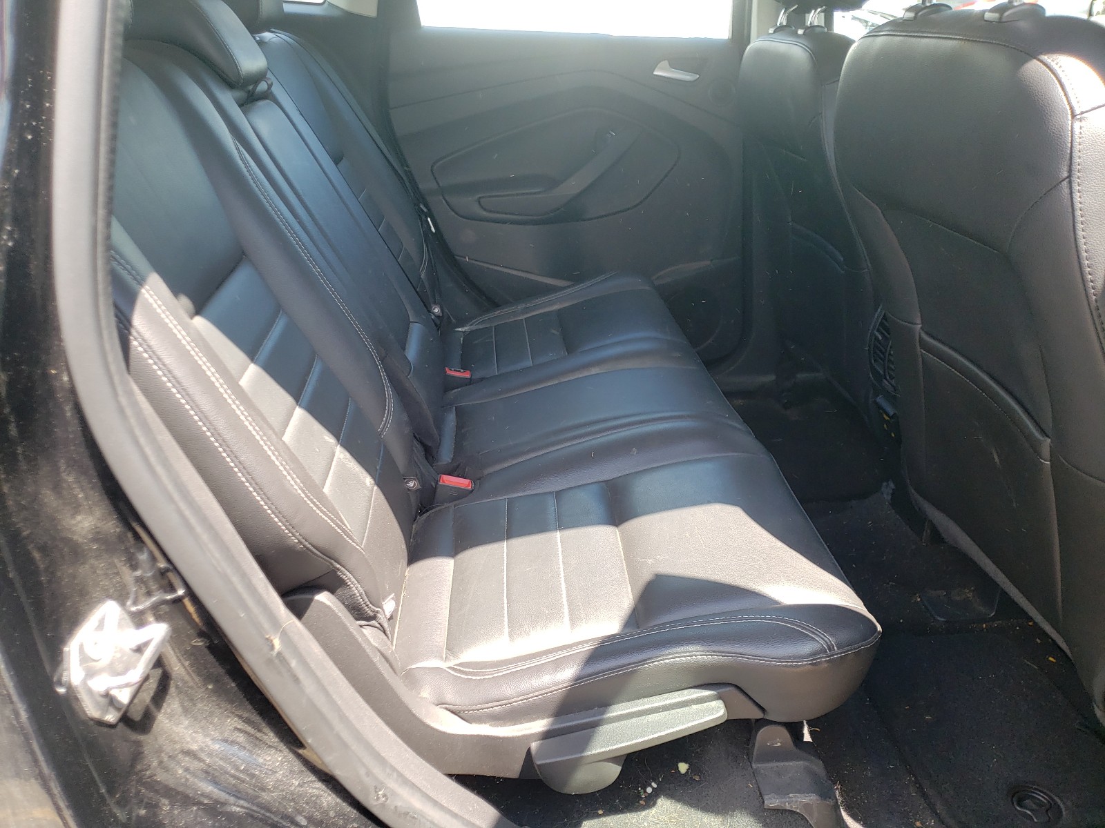 Фото 6 с аукциона – 2016 FORD C-MAX PREM с VIN 1FADP5CU0GL105189