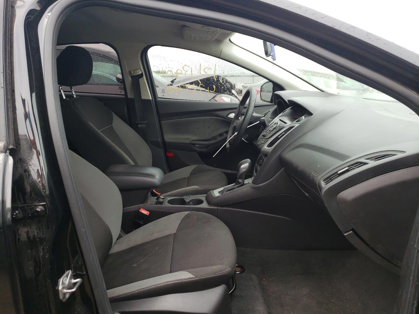 Photo 5 from auction – 2014 FORD FOCUS SE with VIN 1FADP3F25EL408304
