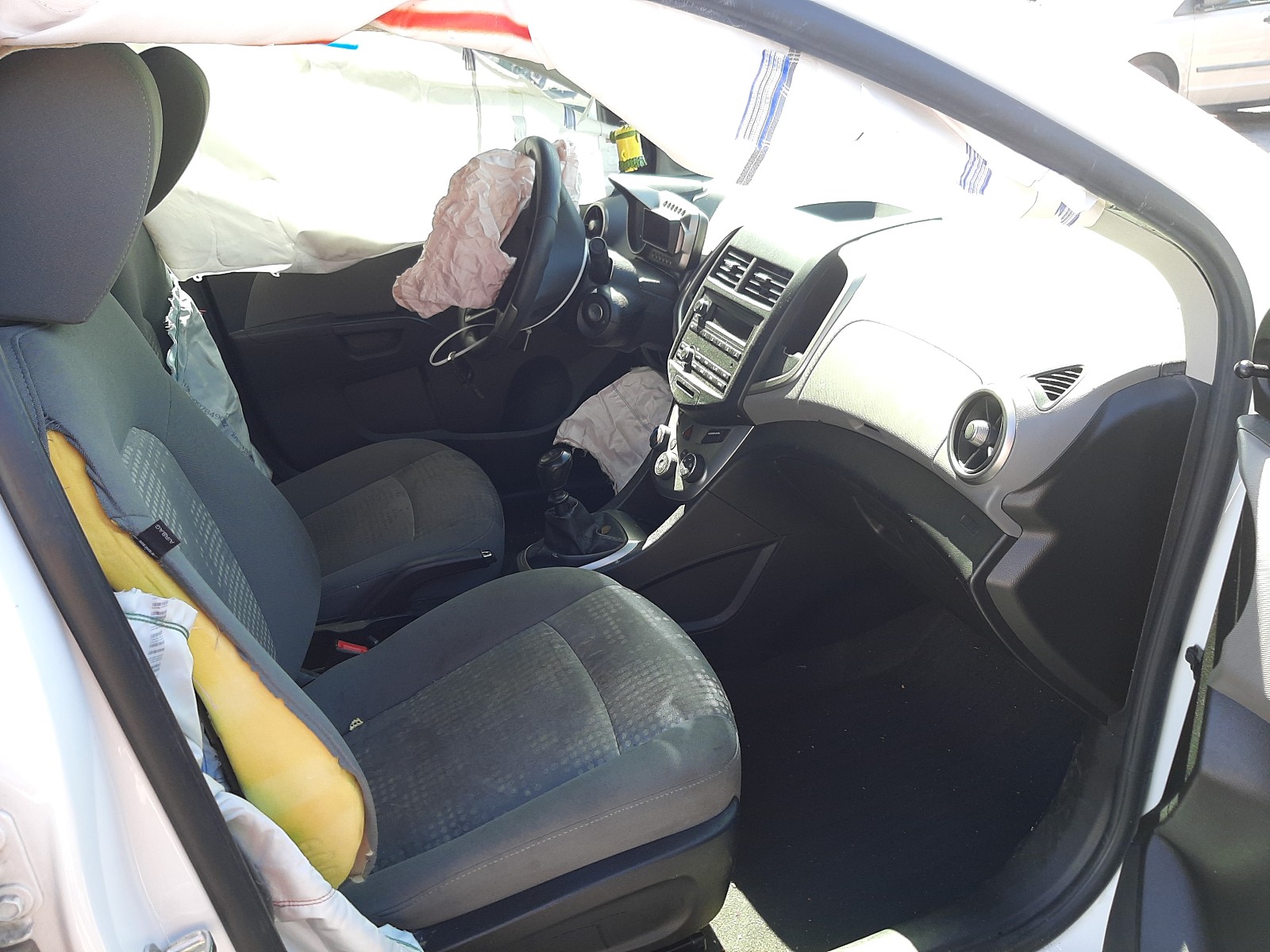 Photo 5 from auction – 2016 CHEVROLET SONIC LS with VIN 1G1JB5SH0G4117250