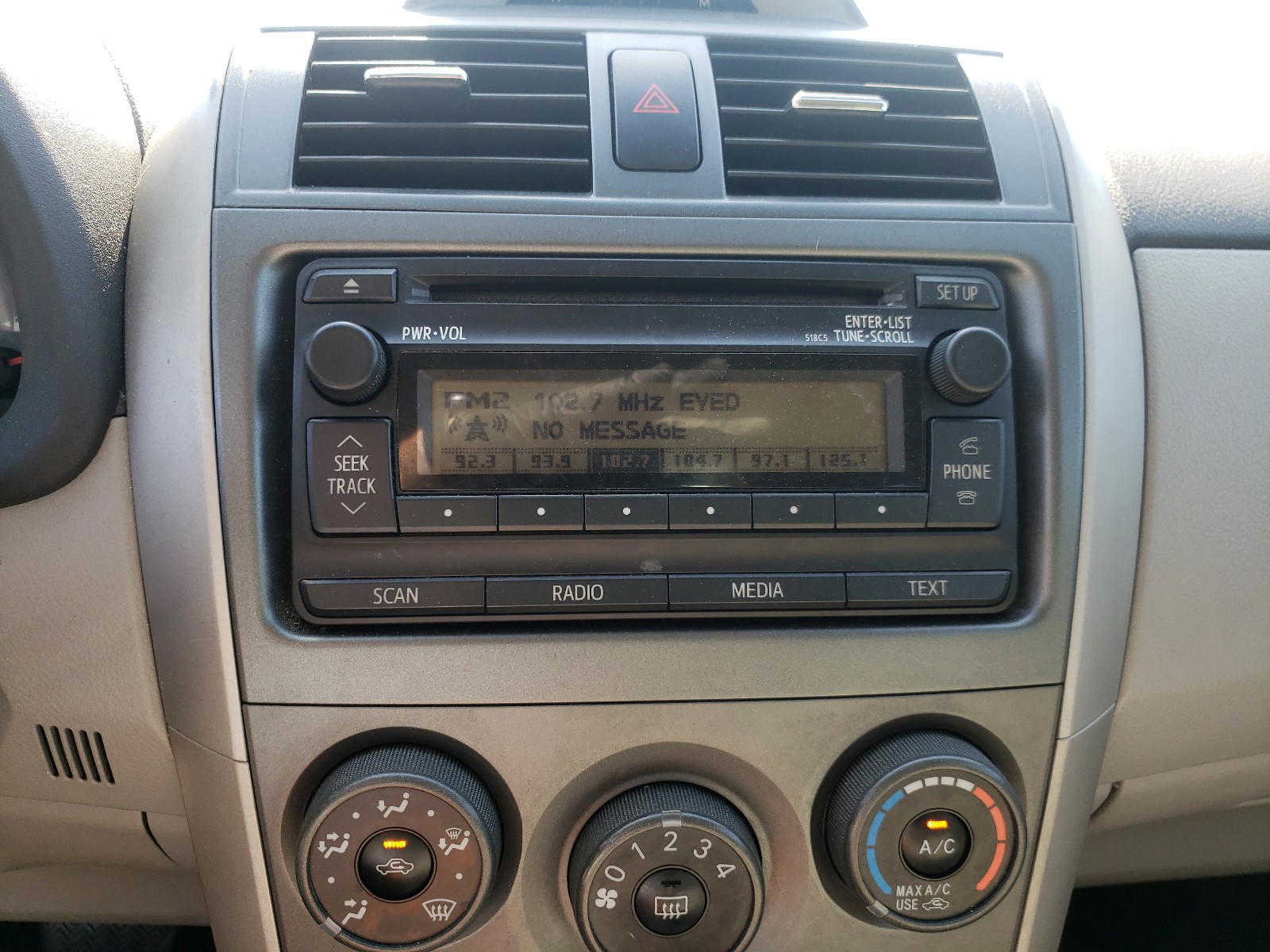 Photo 9 from auction – 2012 TOYOTA COROLLA BA with VIN 2T1BU4EE7CC833071