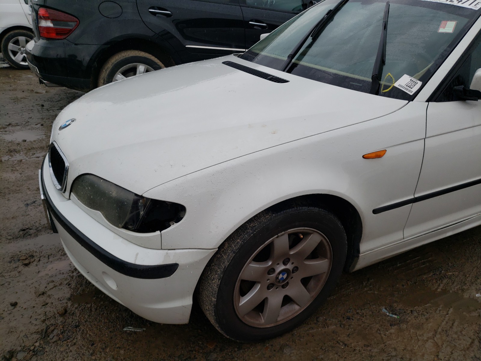 Photo 9 from auction – 2005 BMW 325 I with VIN WBAET37475NJ87509