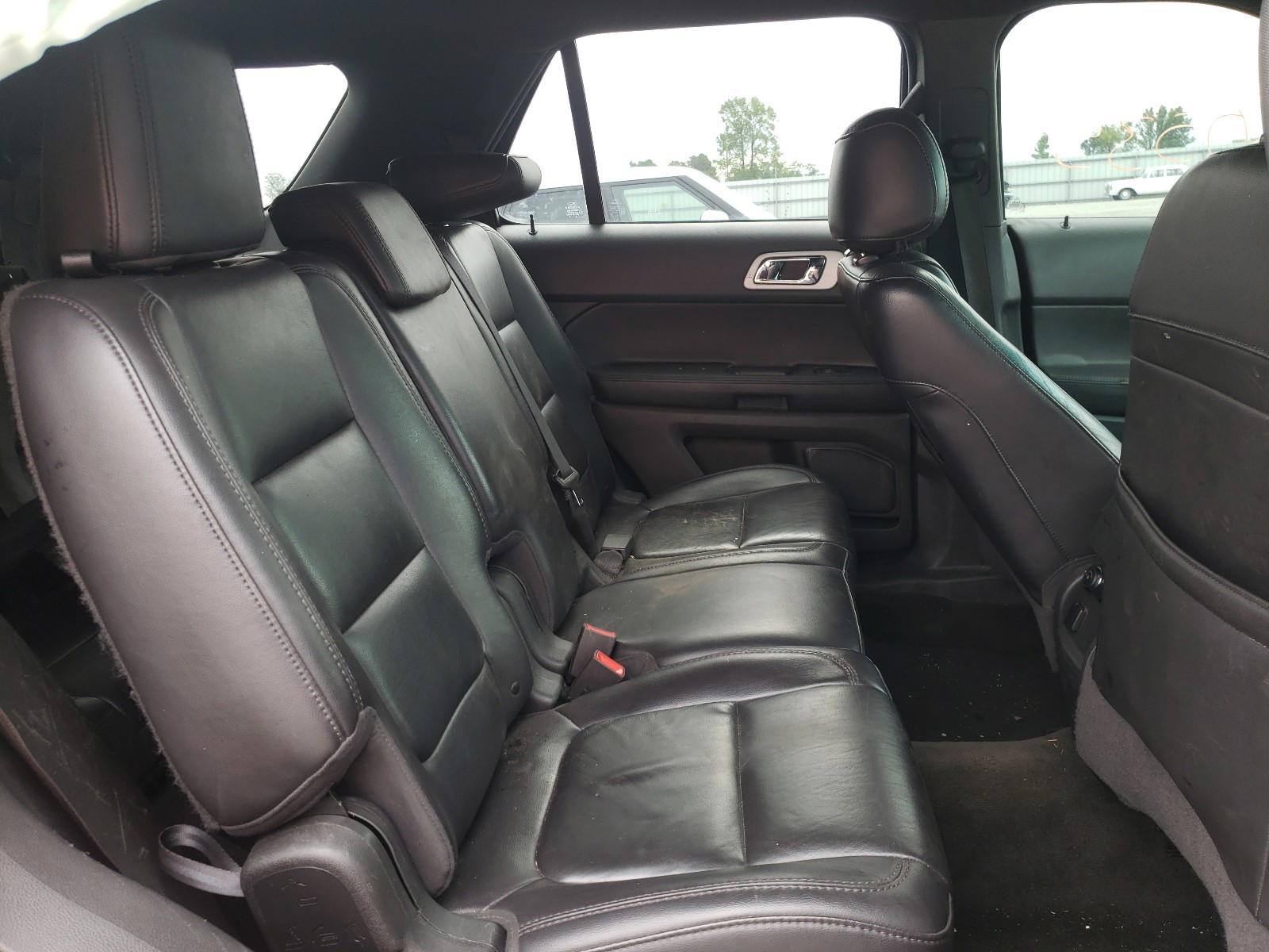 Photo 6 from auction – 2013 FORD EXPLORER X with VIN 1FM5K8D81DGA73627