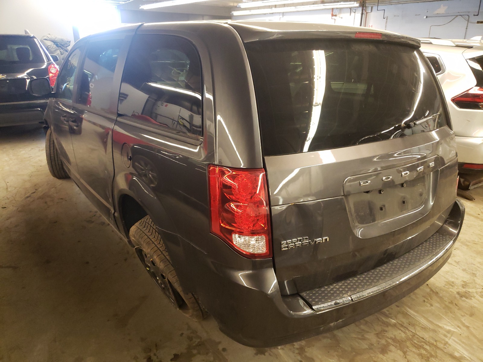 Photo 3 from auction – 2019 DODGE GRAND CARA with VIN 2C4RDGBG7KR678722