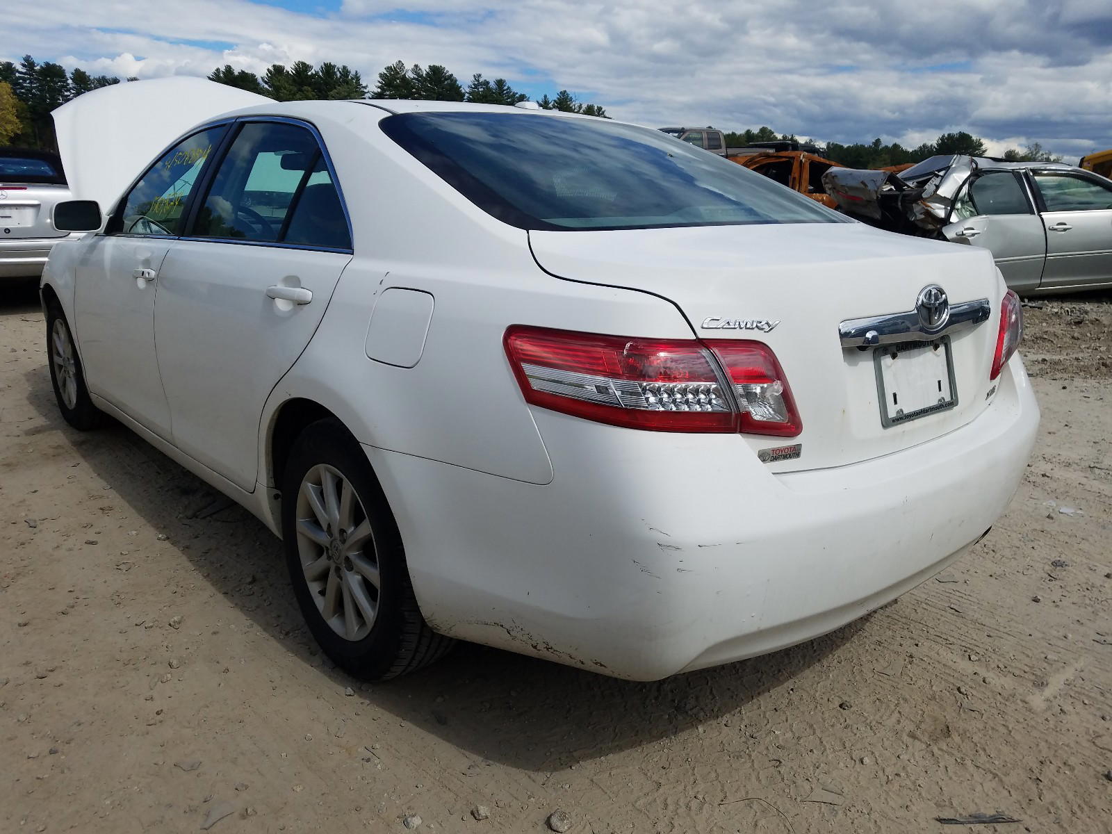 Photo 3 from auction – 2011 TOYOTA CAMRY BASE with VIN 4T1BF3EK8BU768321