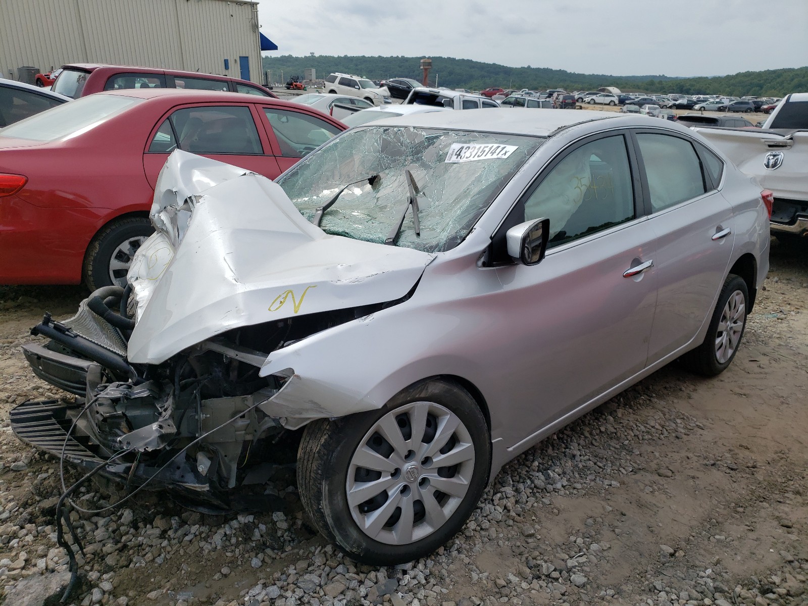 Photo 2 from auction – 2017 NISSAN SENTRA S with VIN 3N1AB7AP0HY330468