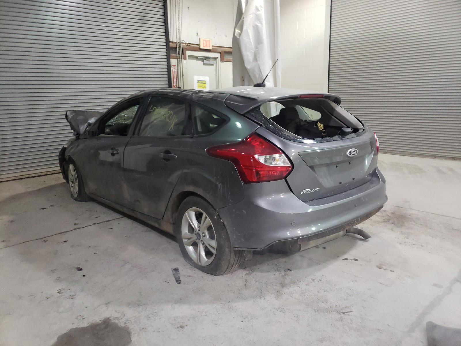 Photo 3 from auction – 2014 FORD FOCUS SE with VIN 1FADP3K27EL152317