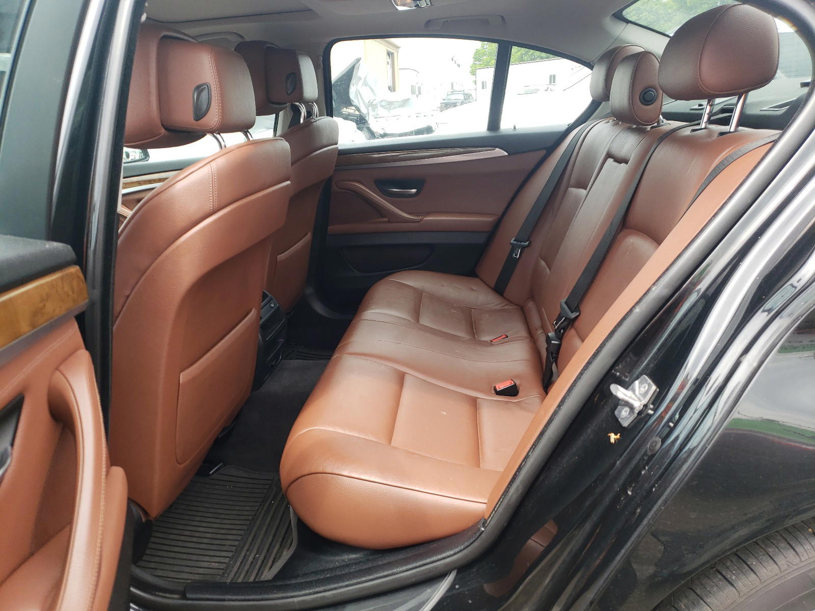 Photo 16 from auction – 2012 BMW 535 XI with VIN WBAFU7C57CDU57719