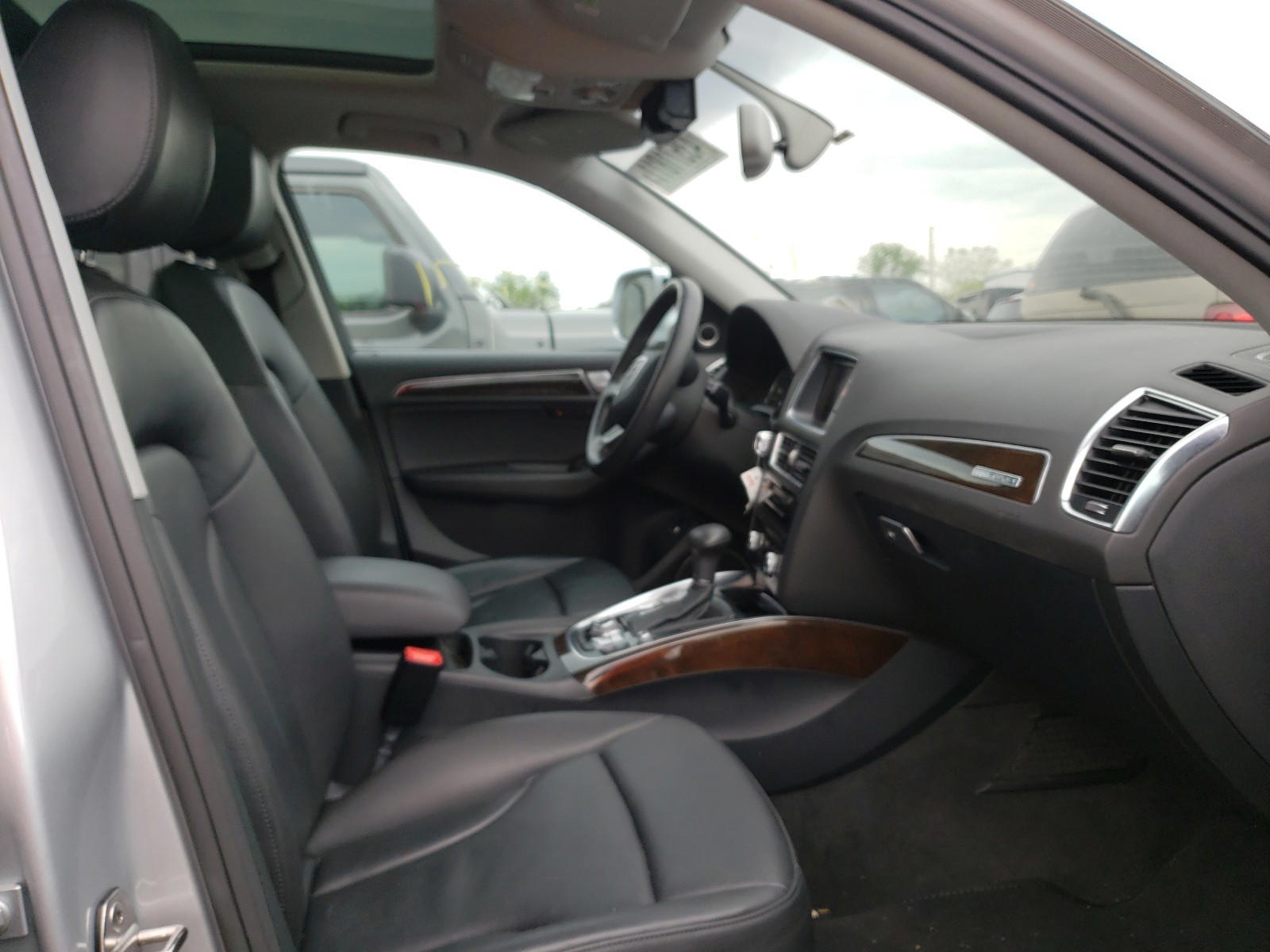 Photo 5 from auction – 2014 AUDI Q5 PREMIUM with VIN WA1LFAFP8EA081847