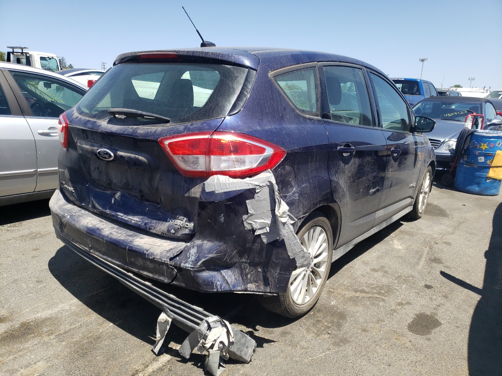Photo 4 from auction – 2017 FORD C-MAX SE with VIN 1FADP5AU9HL119130
