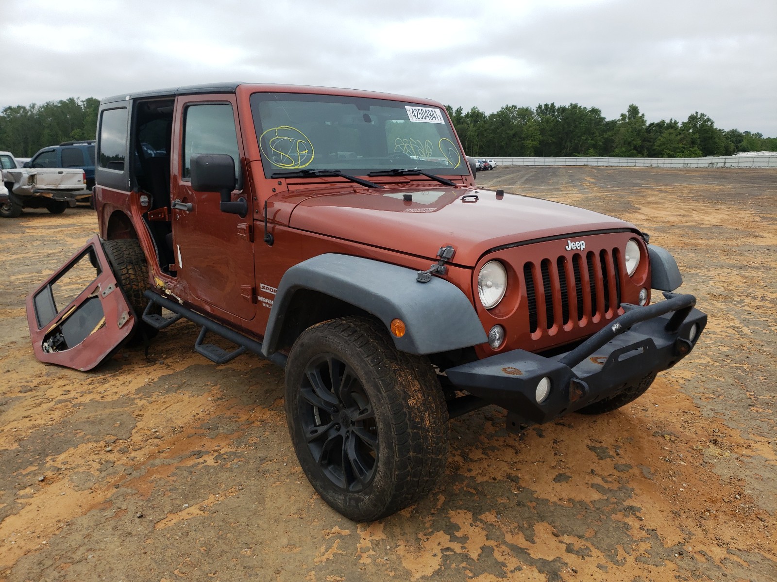 JEEP WRANGLER U 2014 with VIN 1C4BJWDG2EL269588 - Photo from auction
