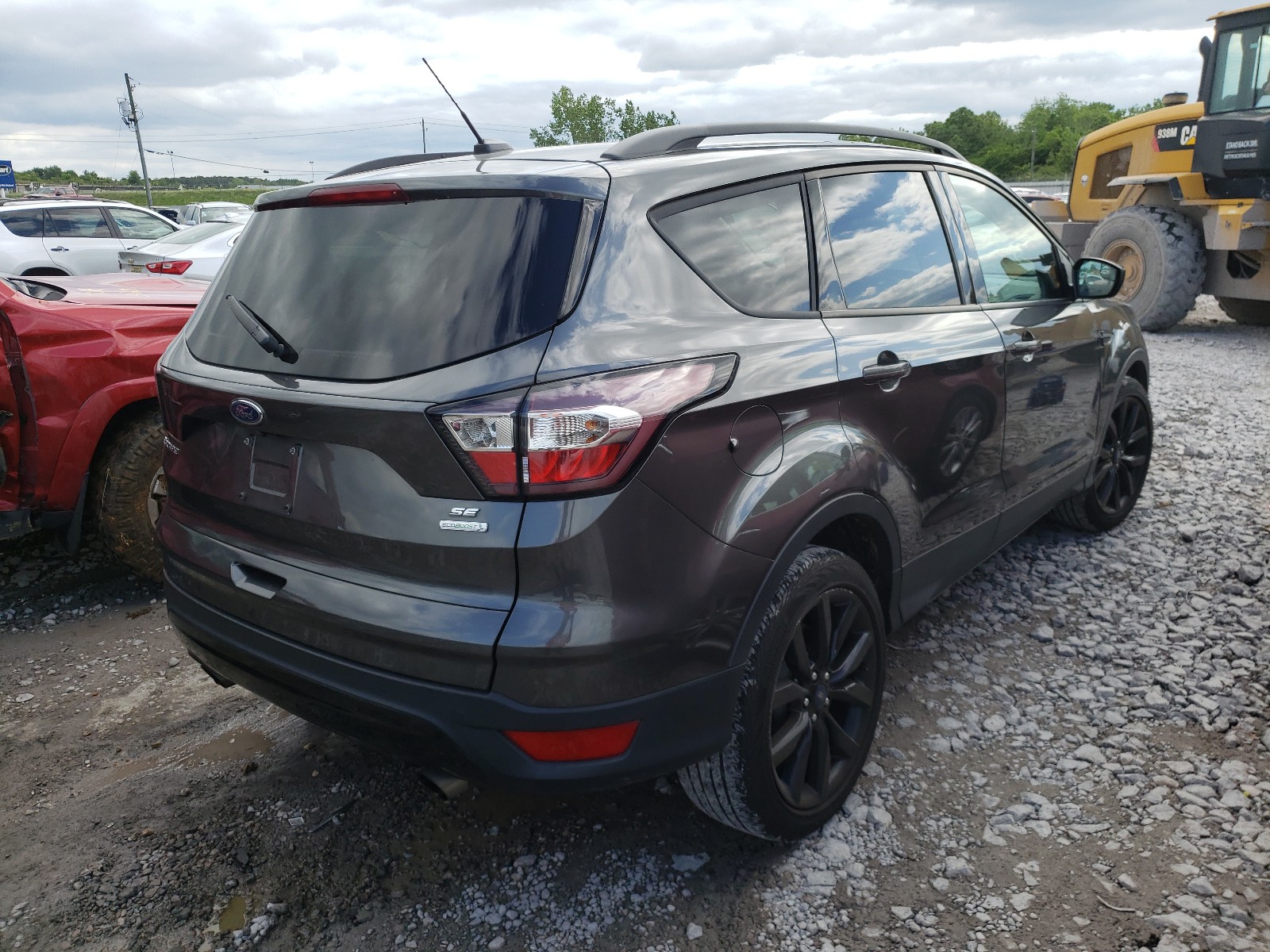 Photo 4 from auction – 2018 FORD ESCAPE SE with VIN 1FMCU0GD8JUD54493