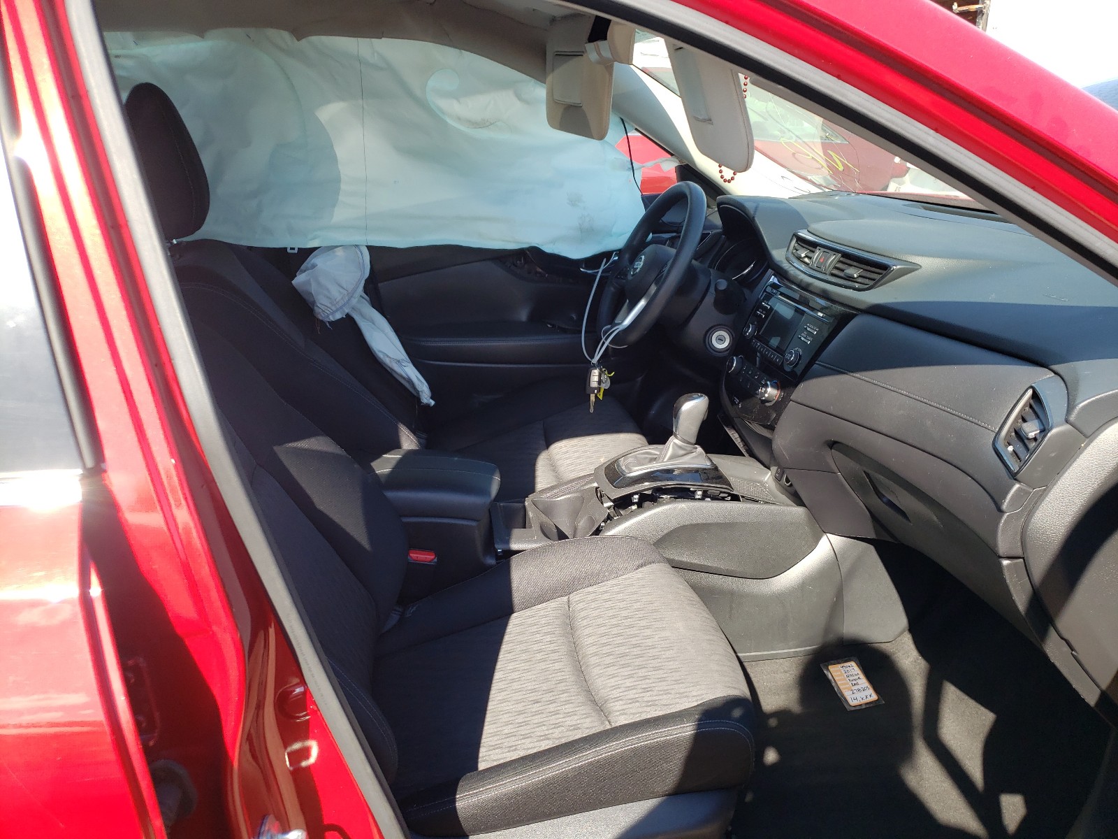 Photo 5 from auction – 2017 NISSAN ROGUE S with VIN JN8AT2MVXHW278205