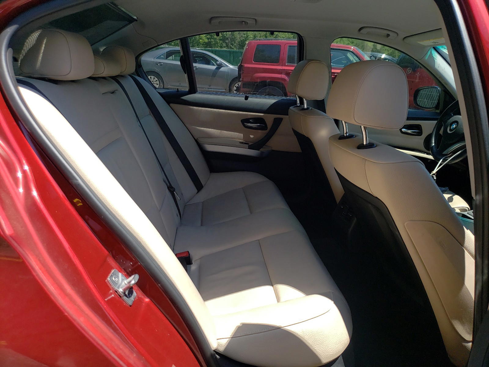 Photo 6 from auction – 2011 BMW 328 I with VIN WBAPH7C57BA171281
