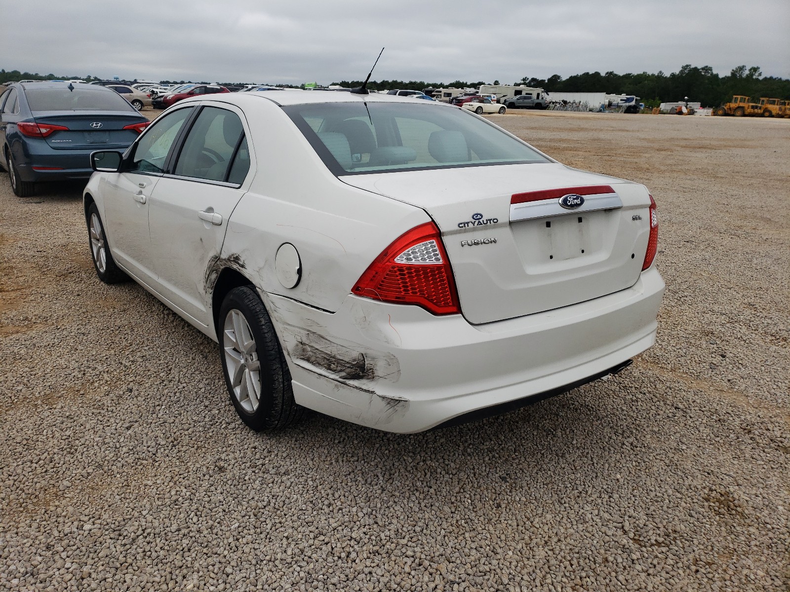 Photo 3 from auction – 2011 FORD FUSION SEL with VIN 3FAHP0JA5BR322762