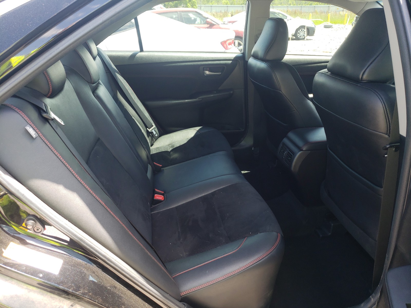 Photo 6 from auction – 2017 TOYOTA CAMRY LE with VIN 4T1BF1FK0HU638528