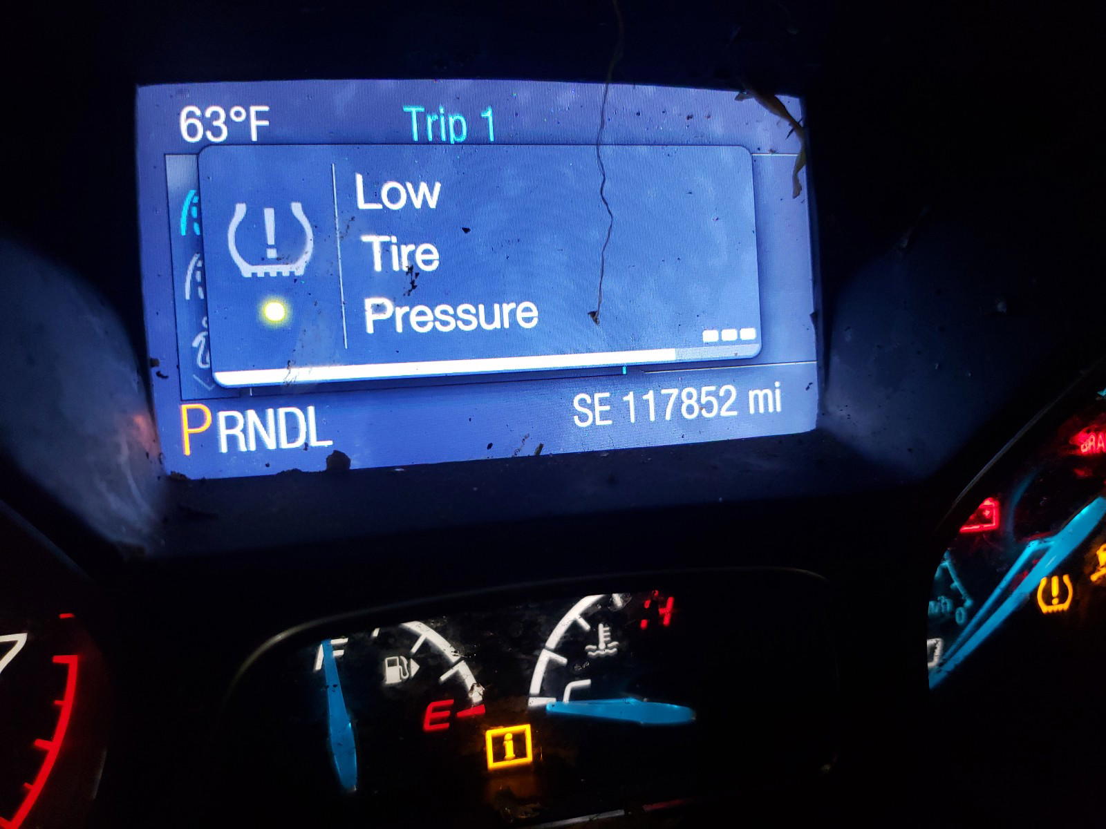 Photo 8 from auction – 2014 FORD FOCUS SE with VIN 1FADP3K27EL152317
