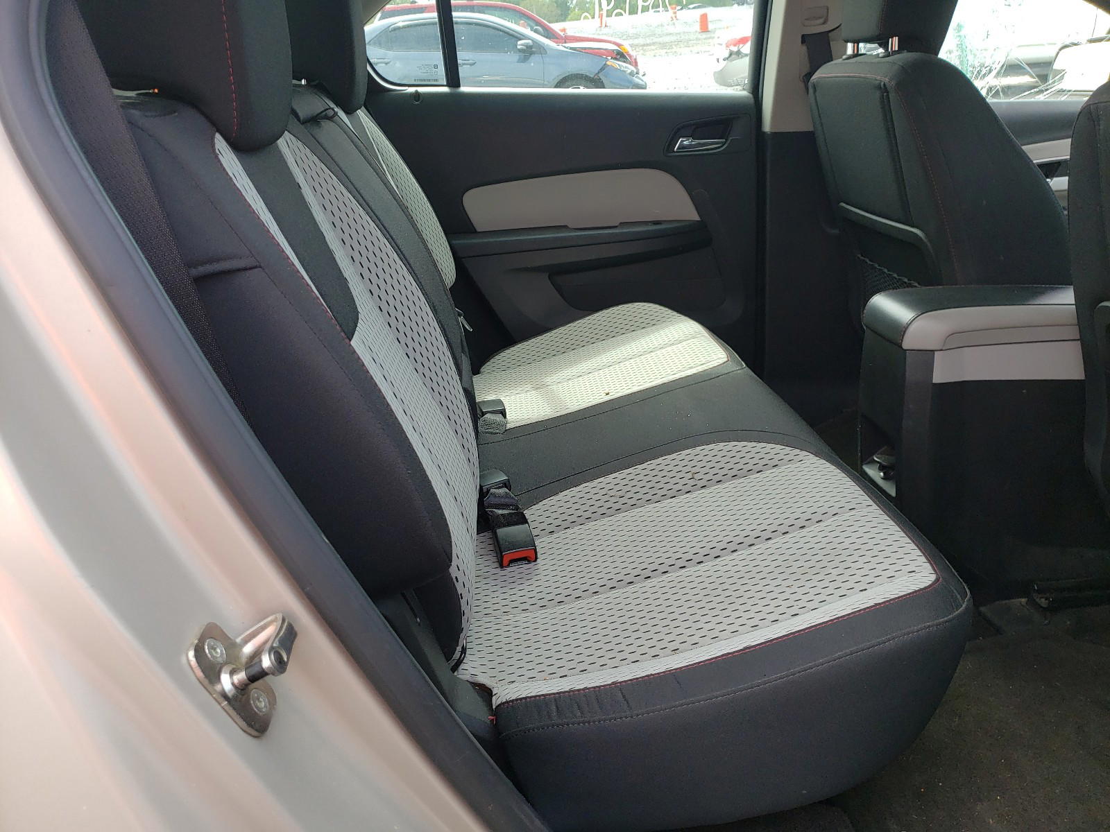 Photo 6 from auction – 2011 CHEVROLET EQUINOX LS with VIN 2CNALBEC4B6452436