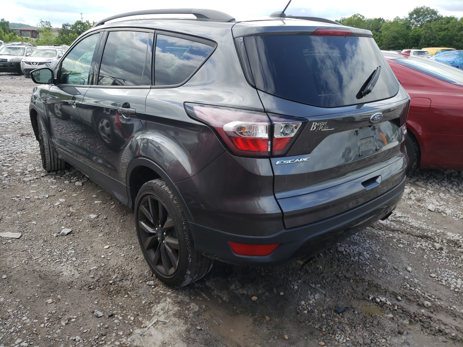 Photo 3 from auction – 2018 FORD ESCAPE SE with VIN 1FMCU0GD8JUD54493