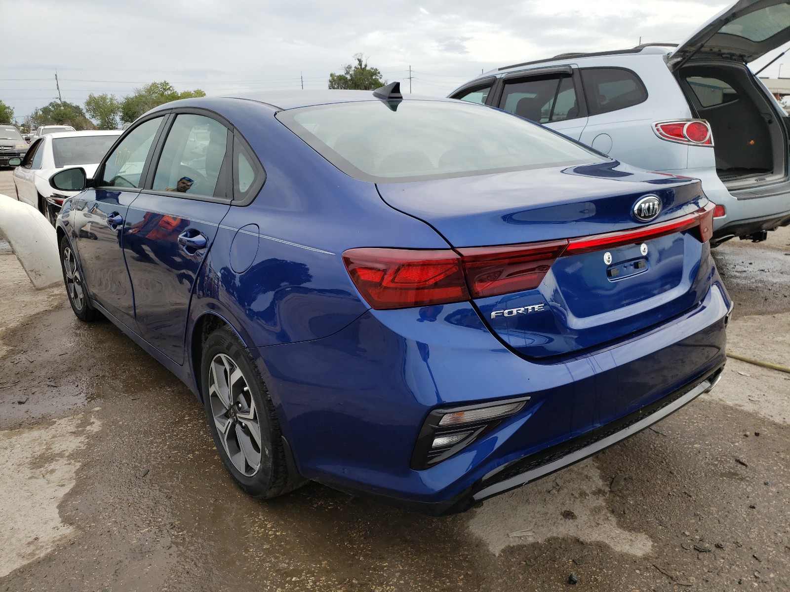 Photo 3 from auction – 2019 KIA FORTE FE with VIN 3KPF24ADXKE058253