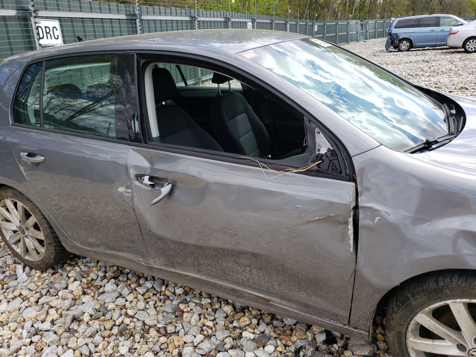 Photo 9 from auction – 2011 VOLKSWAGEN GOLF with VIN WVWNM7AJ8BW122454