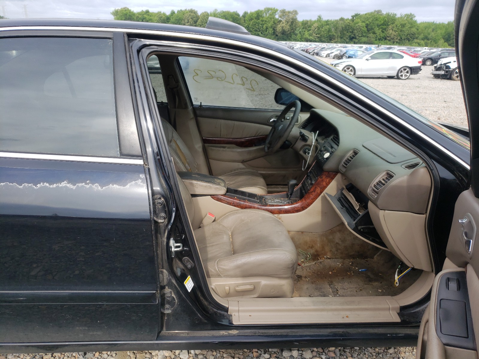 Photo 5 from auction – 2003 ACURA TL with VIN 19UUA56693A057935