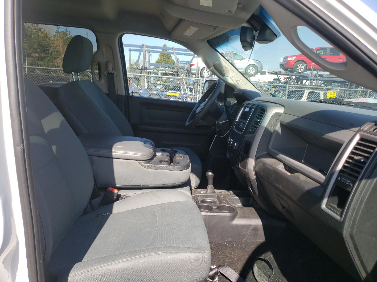 Photo 5 from auction – 2018 RAM 2500 ST with VIN 3C6UR5CJ7JG256245
