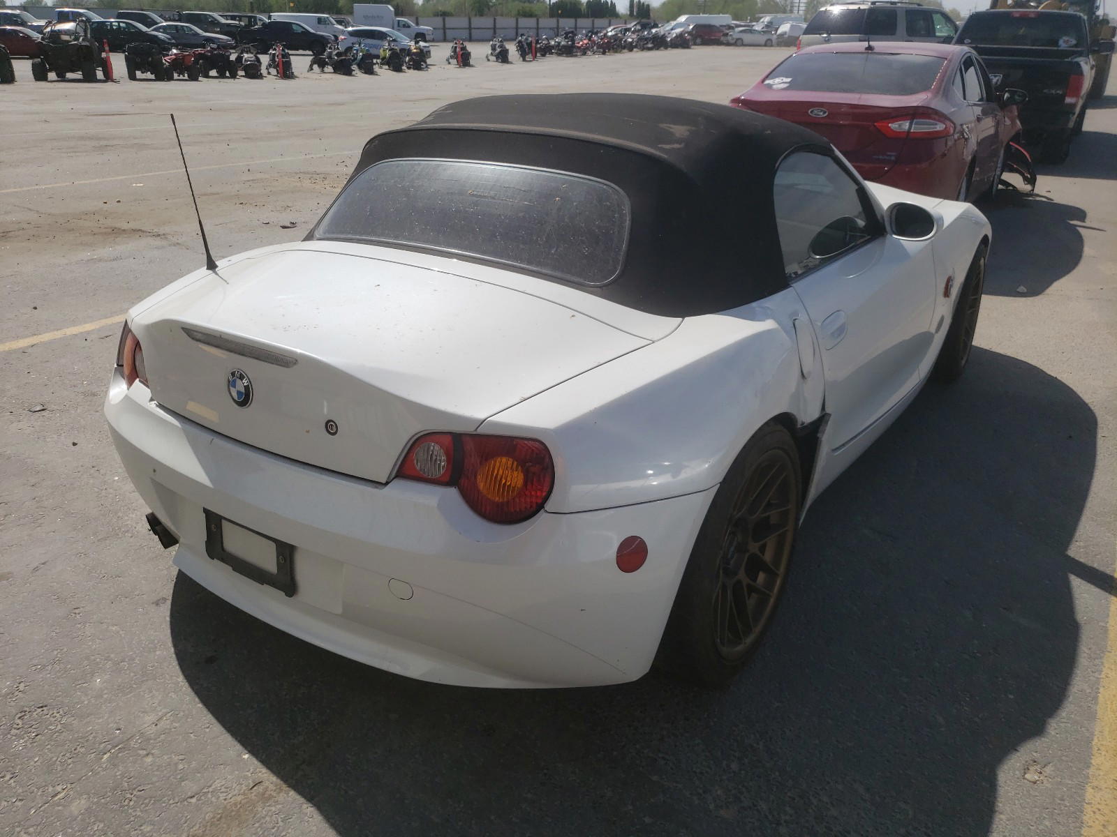 Photo 4 from auction – 2003 BMW Z4 with VIN 4USBT53493LT21480
