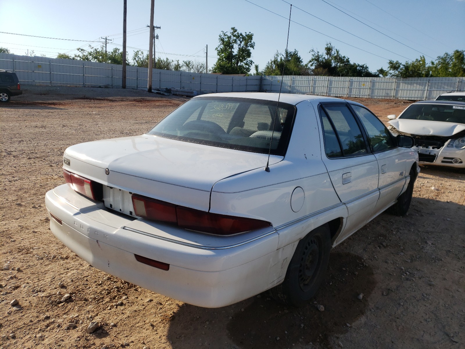 Photo 4 from auction – 1997 BUICK SKYLARK CU with VIN 1G4NJ52TXVC456550