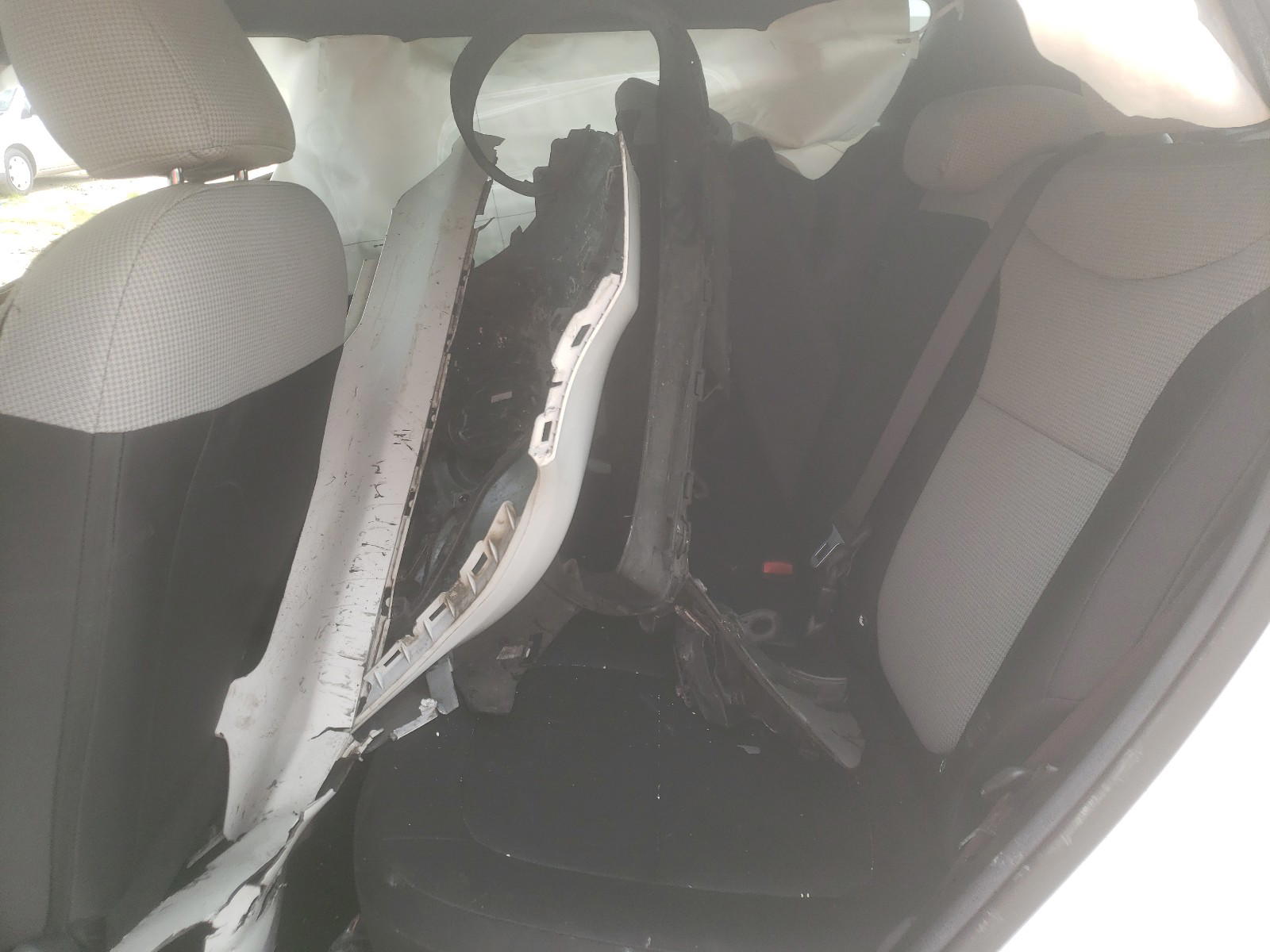 Photo 6 from auction – 2015 KIA SOUL with VIN KNDJN2A29F7774698