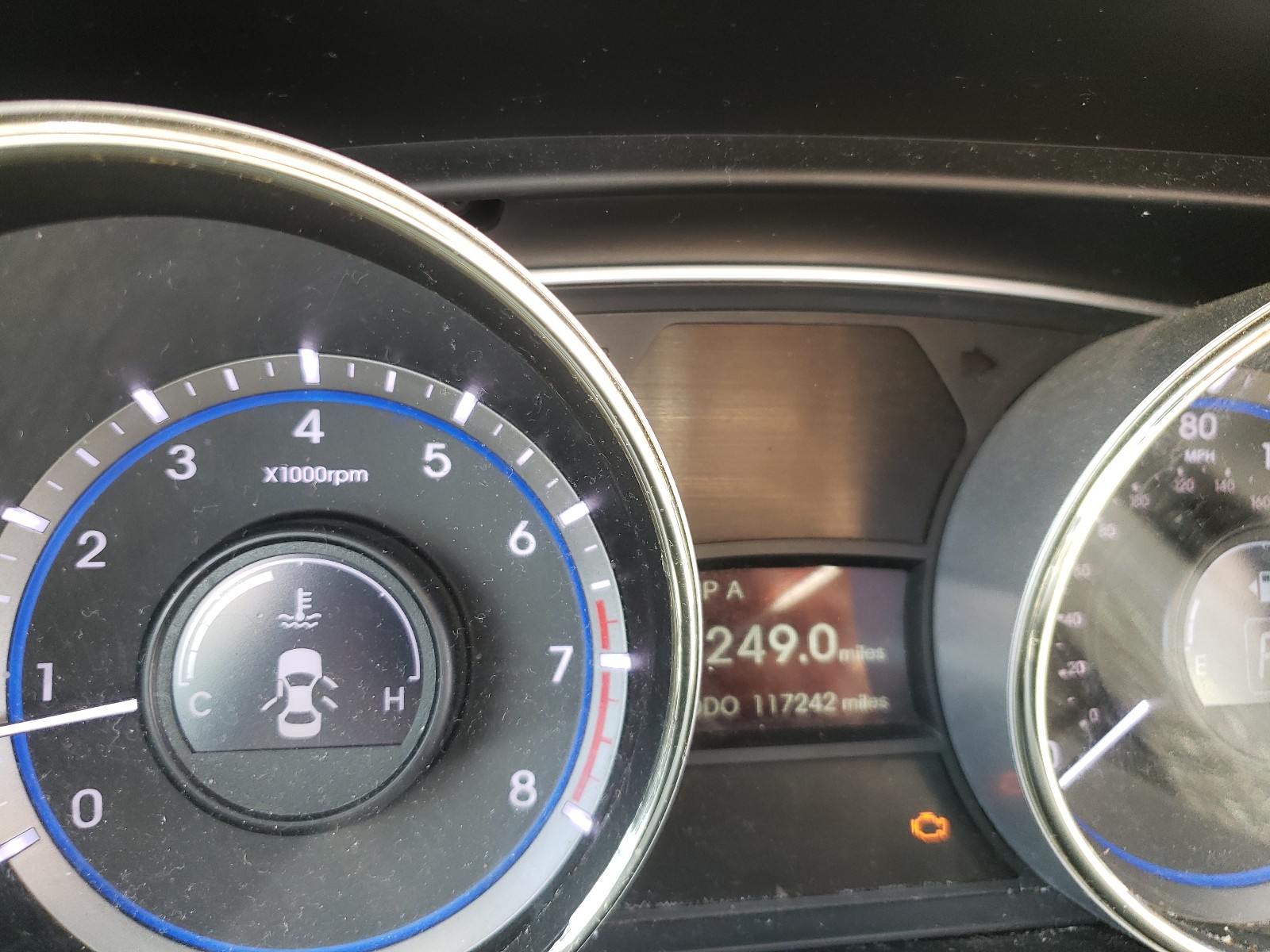 Photo 8 from auction – 2013 HYUNDAI SONATA GLS with VIN 5NPEB4AC1DH551286