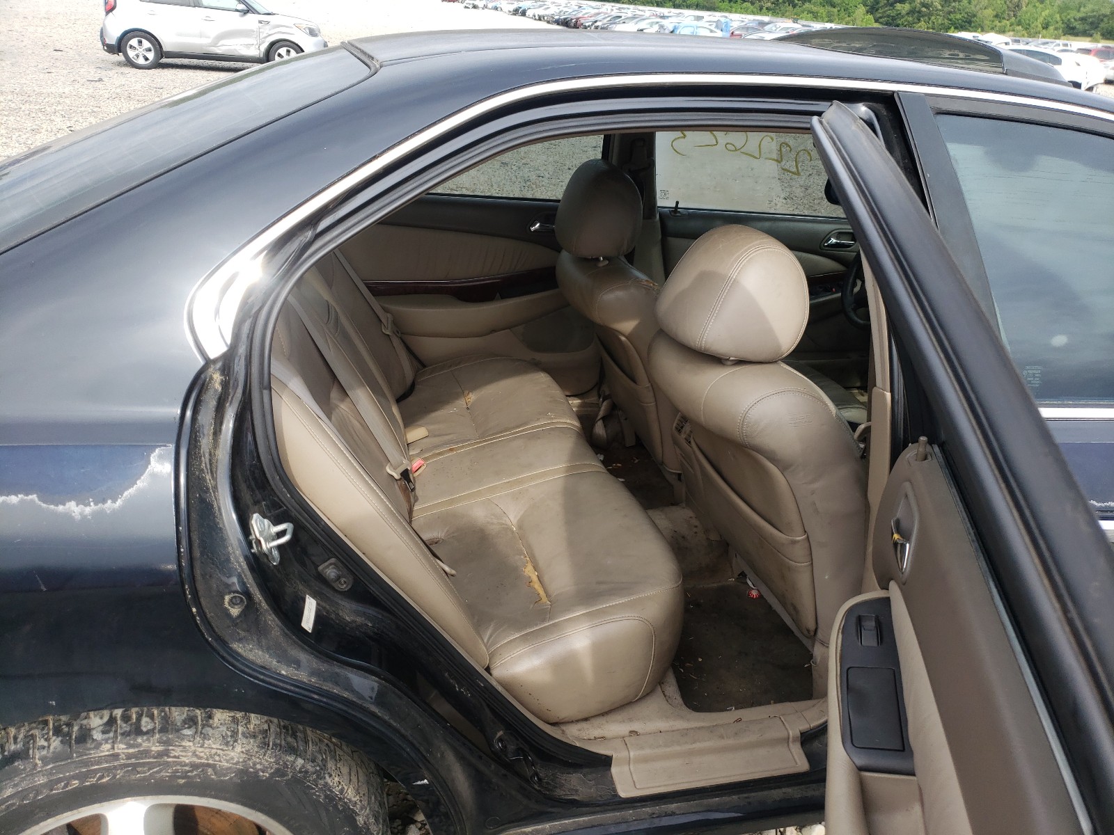 Photo 6 from auction – 2003 ACURA TL with VIN 19UUA56693A057935