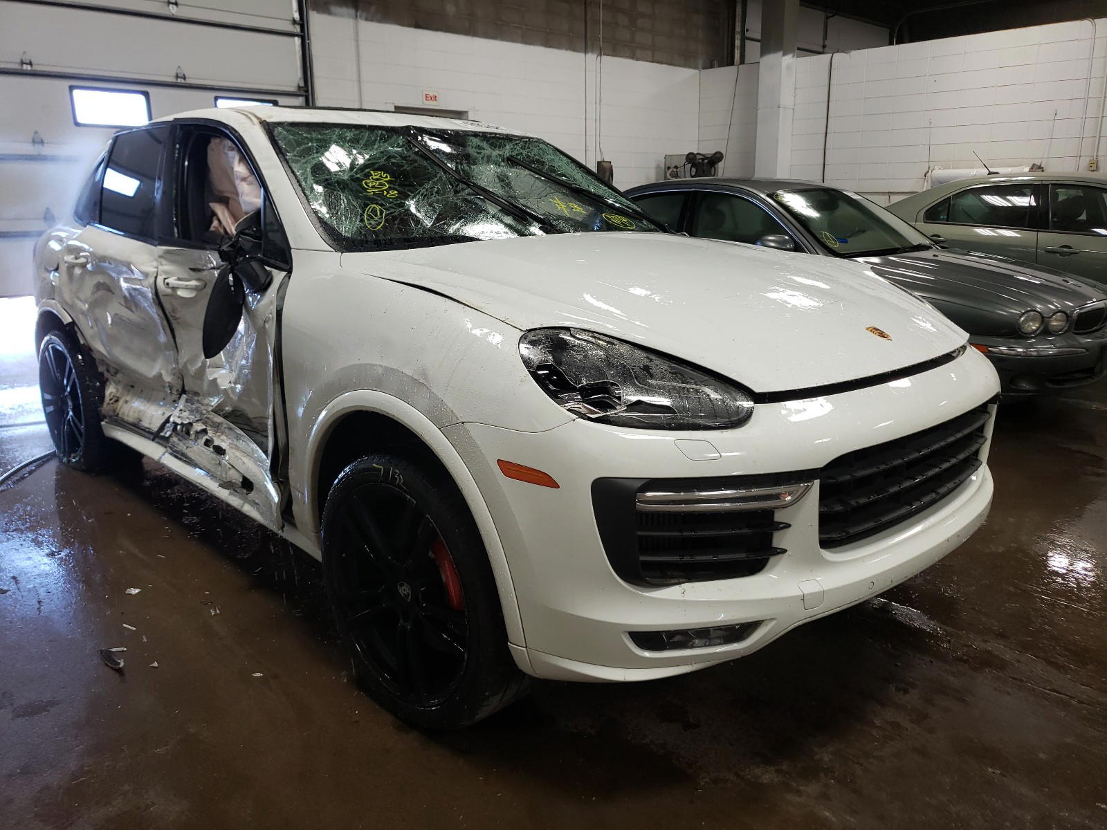 PORSCHE CAYENNE GT 2016 with VIN WP1AD2A26GLA76513 - Photo from auction