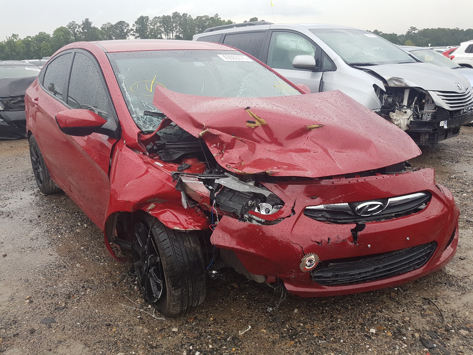 HYUNDAI ACCENT GLS 2013 with VIN KMHCT4AE0DU387875 - Photo from auction