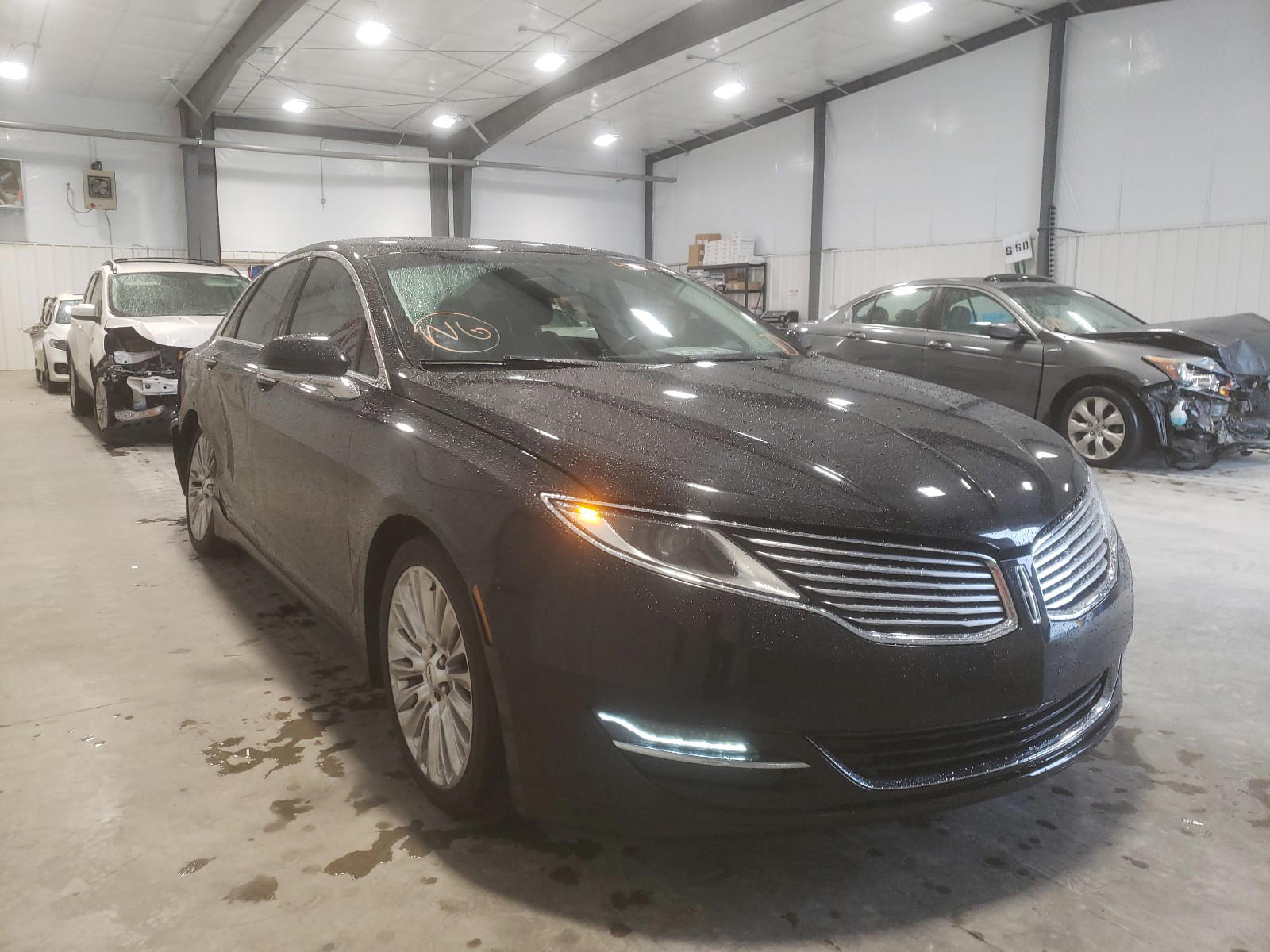 LINCOLN MKZ 2014 with VIN 3LN6L2G95ER826735 - Photo from auction
