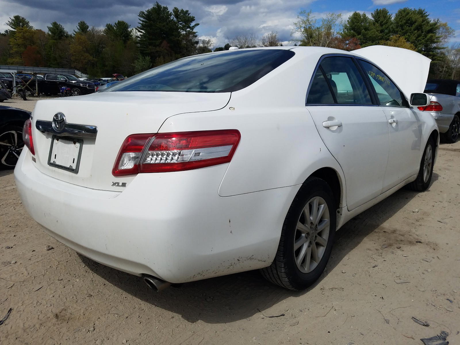 Photo 4 from auction – 2011 TOYOTA CAMRY BASE with VIN 4T1BF3EK8BU768321