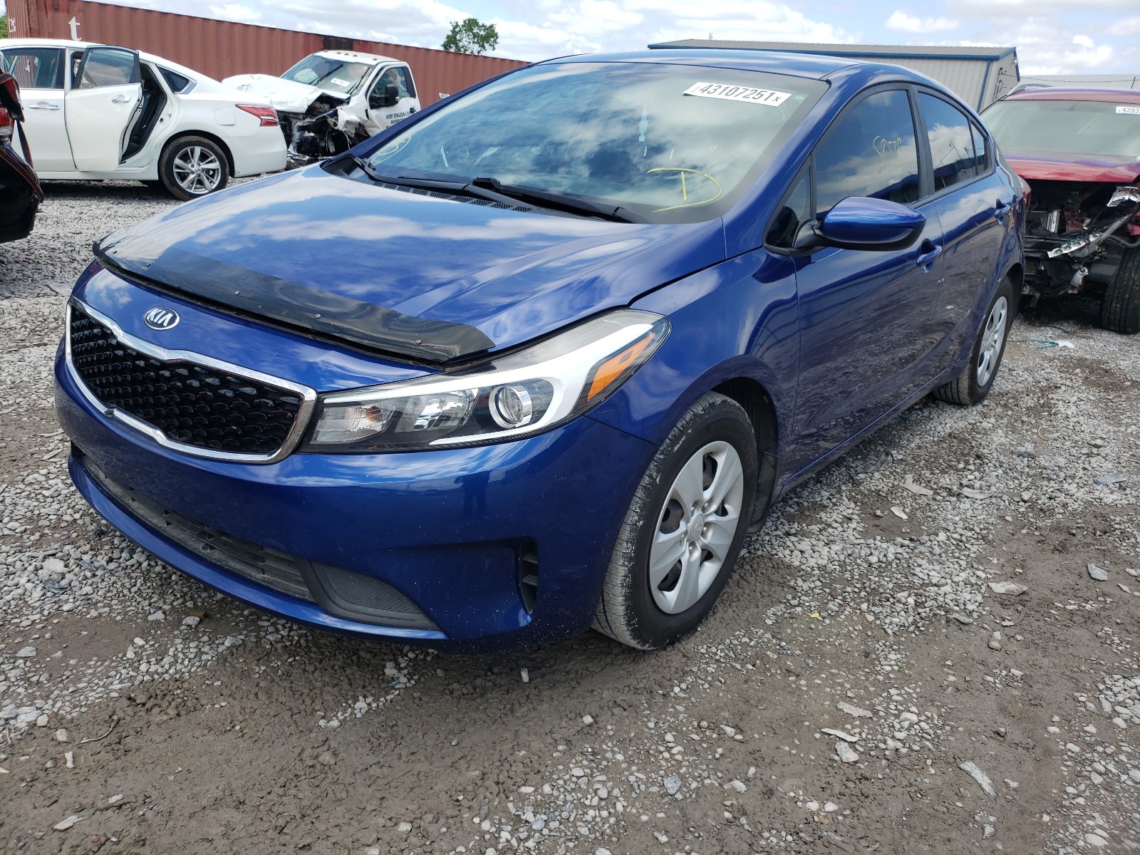 Photo 2 from auction – 2017 KIA FORTE LX with VIN 3KPFK4A77HE114281